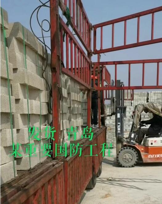 發(fā)往青島某國防工程的建筑材料的發(fā)貨現(xiàn)場2.jpg